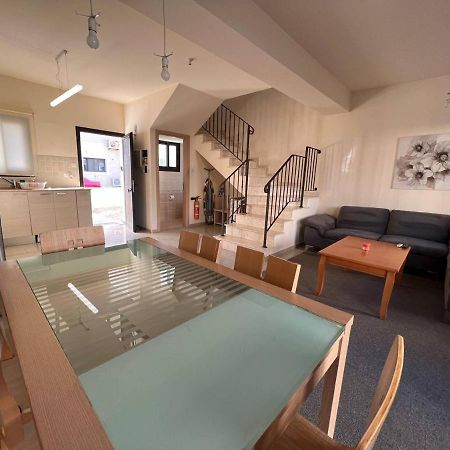 Kapparis Town House Villa Paralimni Luaran gambar
