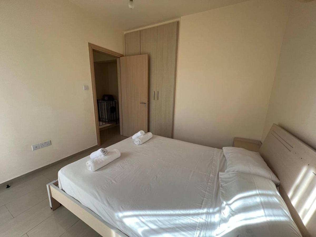 Kapparis Town House Villa Paralimni Luaran gambar