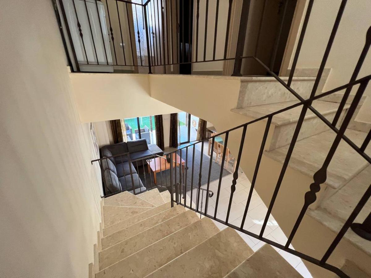 Kapparis Town House Villa Paralimni Luaran gambar